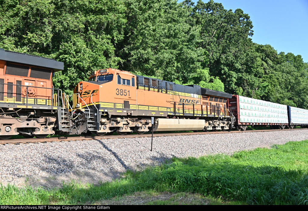 BNSF 3851 Roster shot